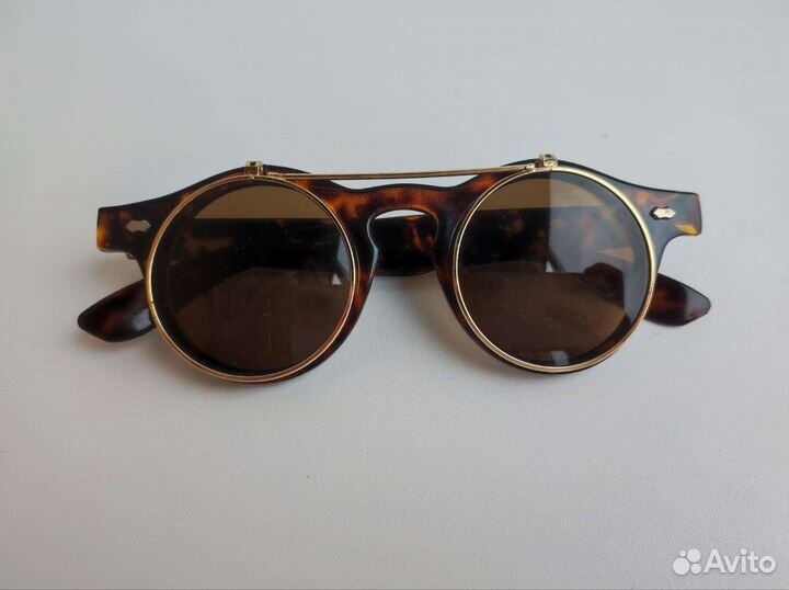 Солнцезащитные очки женские