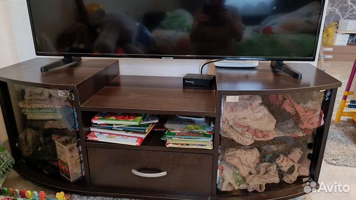 Тумба под телевизор