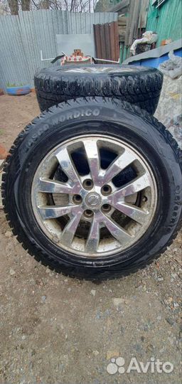 R16 Viatti Bosco Nordico V-523 215/65, PCD 5x114.3 DIA 66.1