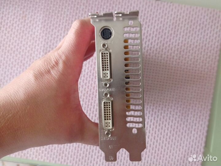 Видеокарта 1gb