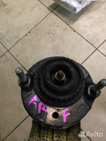 Стойка подвески передняя левая Alfa Romeo 147