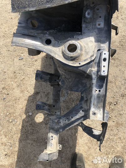 Передняя левая четверть с порогом солярис 2