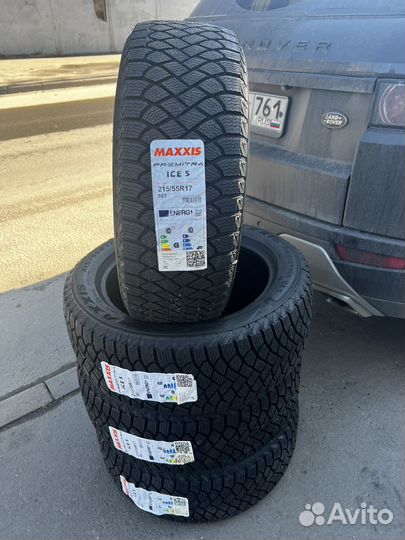 Maxxis Premitra Ice 5 SUV / SP5 215/55 R17