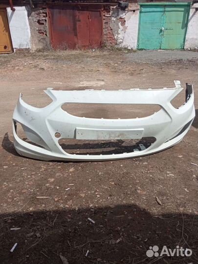 Передний бампер на hyundai solaris 2011