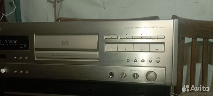 Dat дека Pioneer d 06