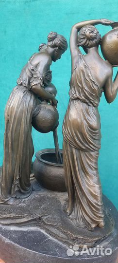 Бронзовая статуэтка