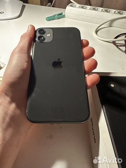 iPhone 11, 128 ГБ