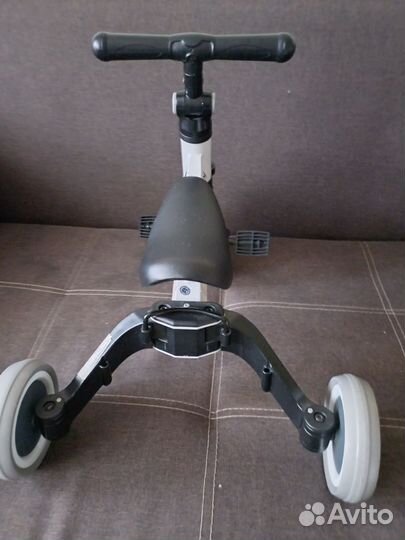 Трехколесный велосипед+велобег 2 в 1