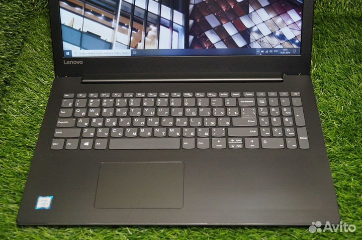 Серебристый Lenovo 320 на Core i3 в отличном состо