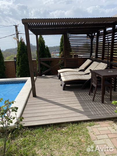 Сауна, теплый бассейн, зона барбекю, беседка