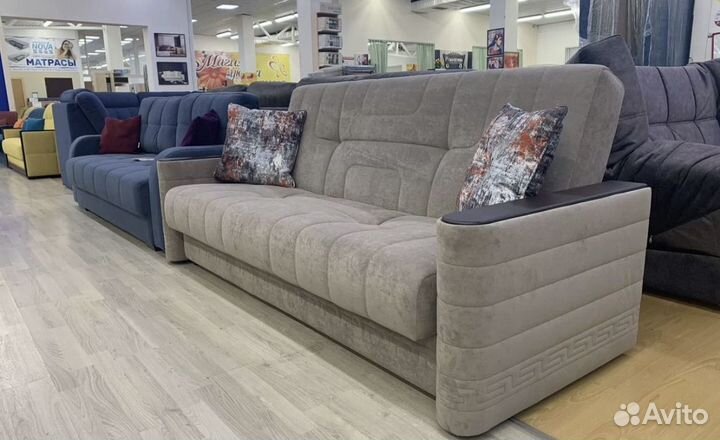 61. Диван Этюд