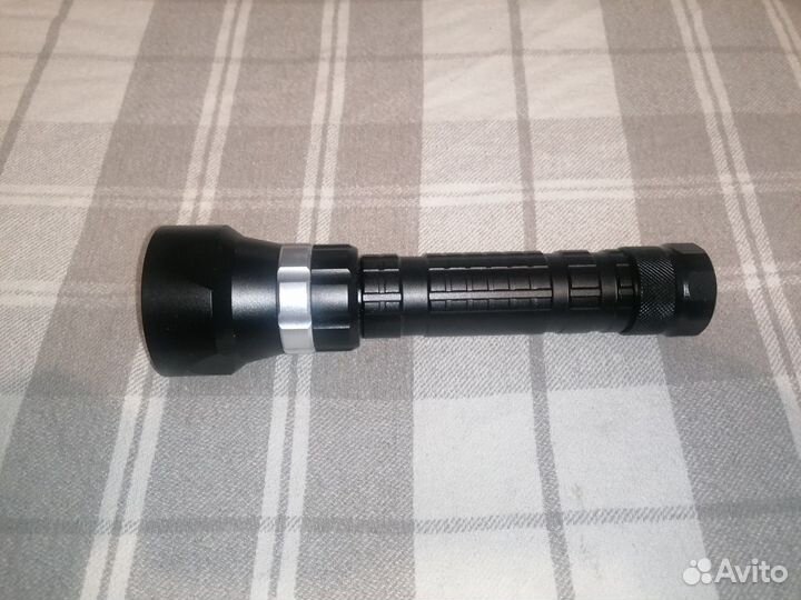 Фонарь для подводного плавания