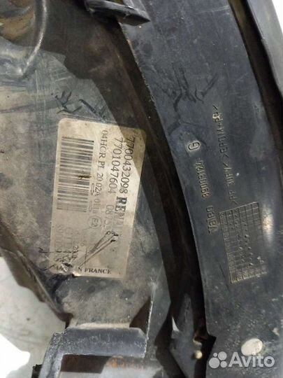 Фара левая renault scenic 1 7701047604