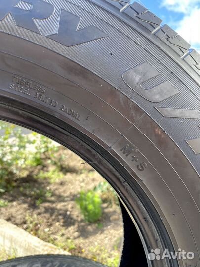 Toyo Open Country U/T 265/65 R17