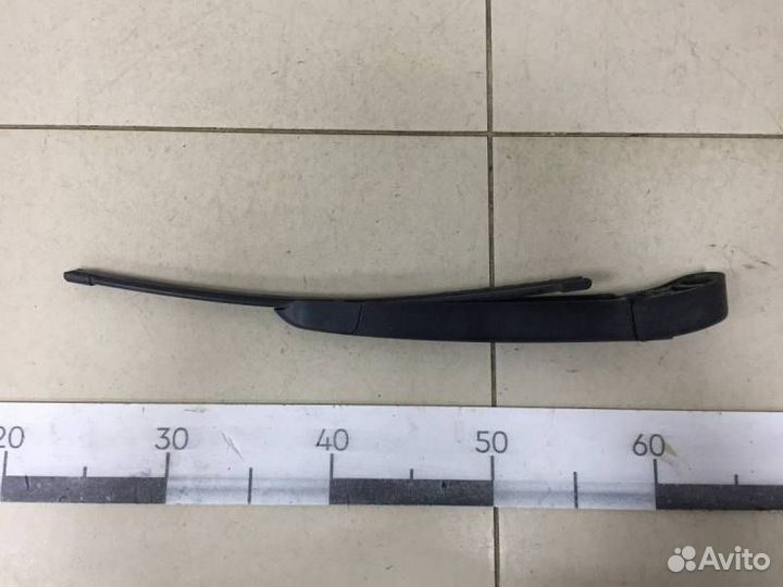 Поводок стеклоочистителя задний Hyundai i30 GD 201