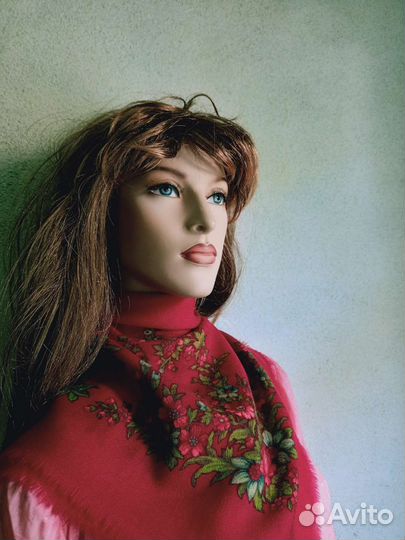 Павловопосадский красный платок