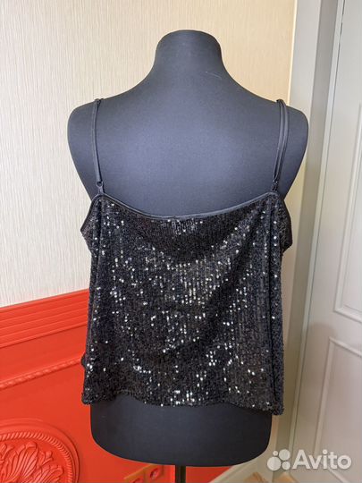 Топ с паетками