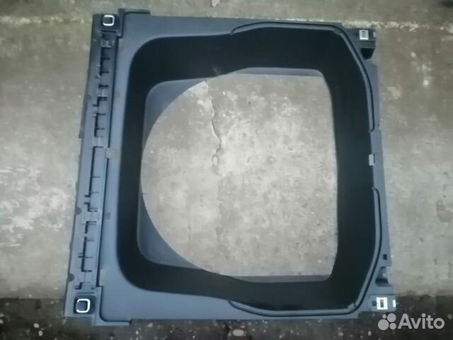 Ниша запасного колеса Jeep Grand Cherokee WK2