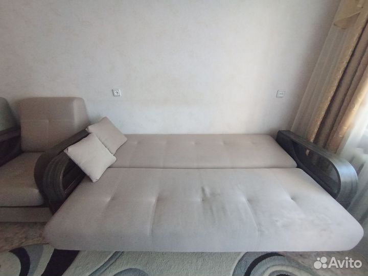 Диван и 2 кресла