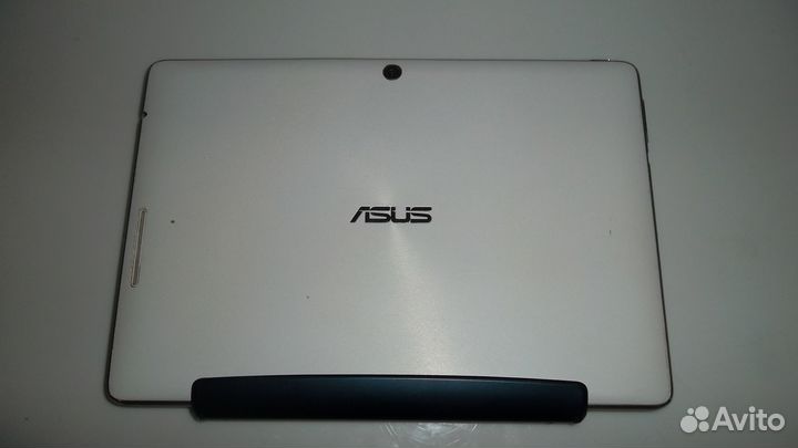 Планшет-трансформер Asus TF300T неисправный