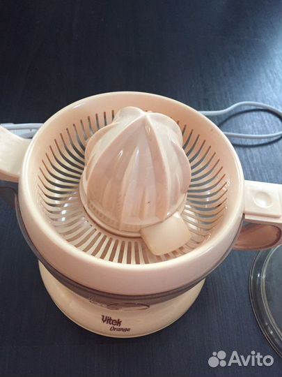 Соковыжималка для цитрусовых Vitek