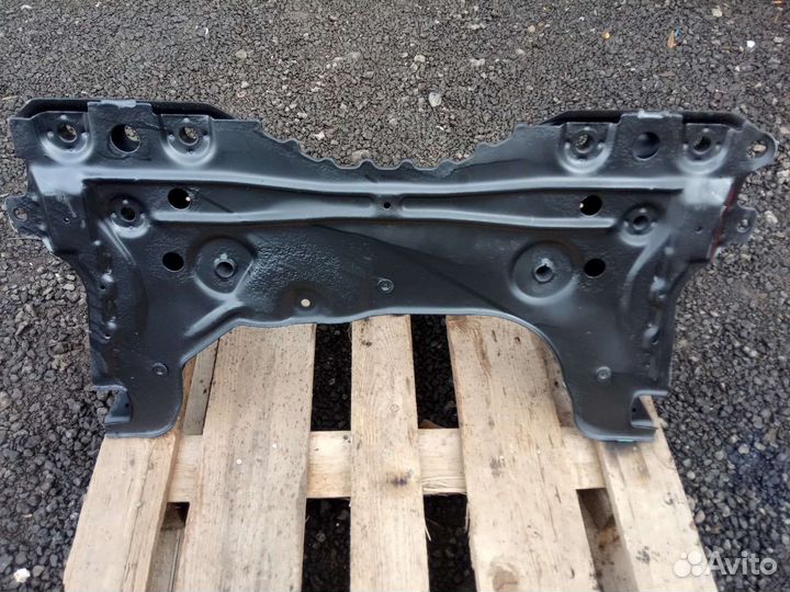 Подрамник передний Ford Focus 1