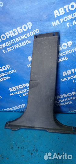 Обшивка средней стойки Ford Focus 3 седан iqdb