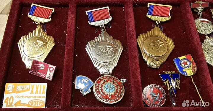 Значки. Знаки. Разные. СССР. Иностранные. влксм