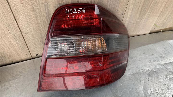 Фонарь задний левый от Mercedes Benz W164 M-Klass