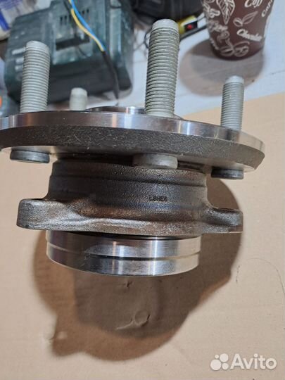 Подшипник ступицы передней Jeep grand cherokee wk2