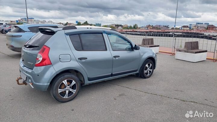 Renault Sandero 1.6 AT, 2011, 135 771 км