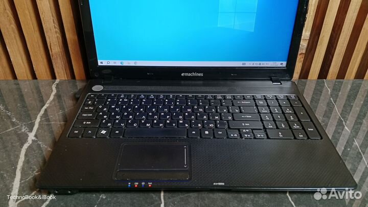 Ноутбук Acer Emachines E732G на SSD