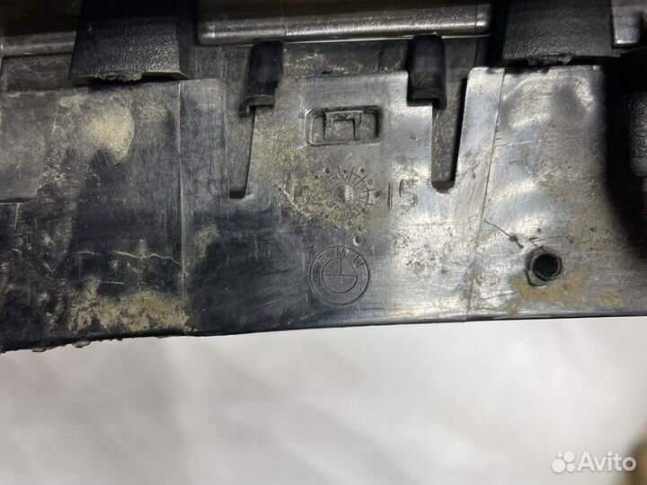 Декоративная решётка левая BMW F15