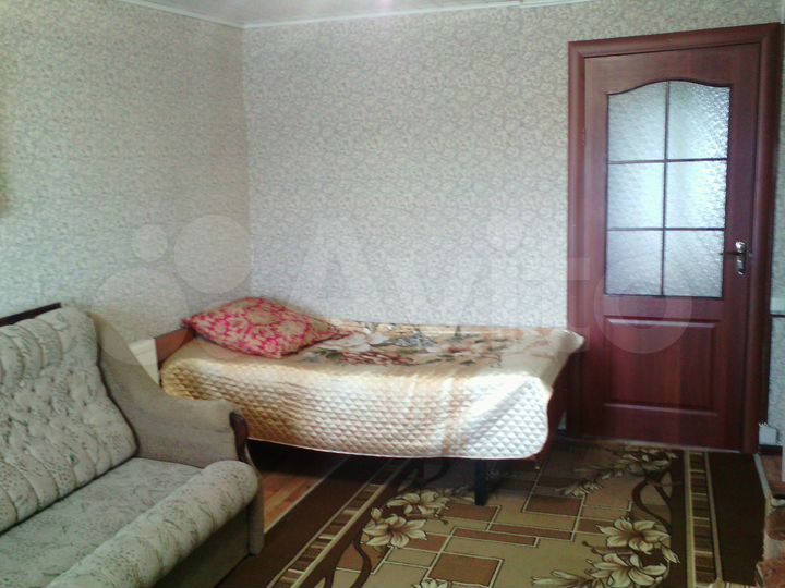 Комната 20 м² в 8-к., 2/2 эт.