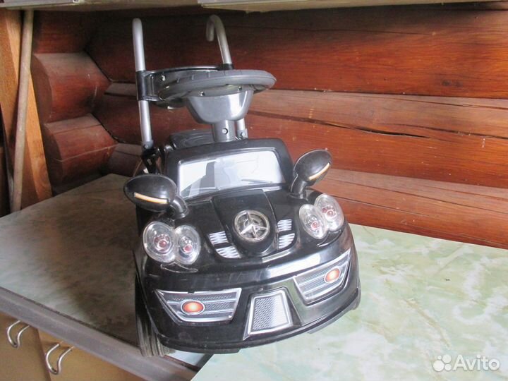 Электромобиль каталка детский на аккумуляторе