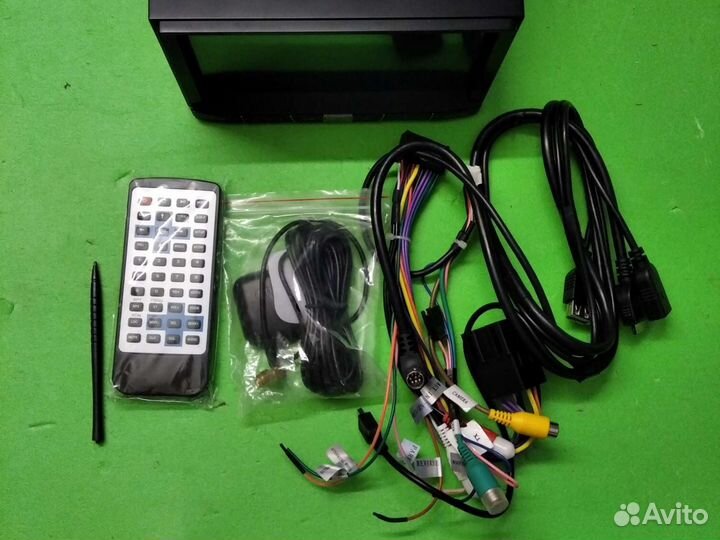 Автомобильная мультимедийная система