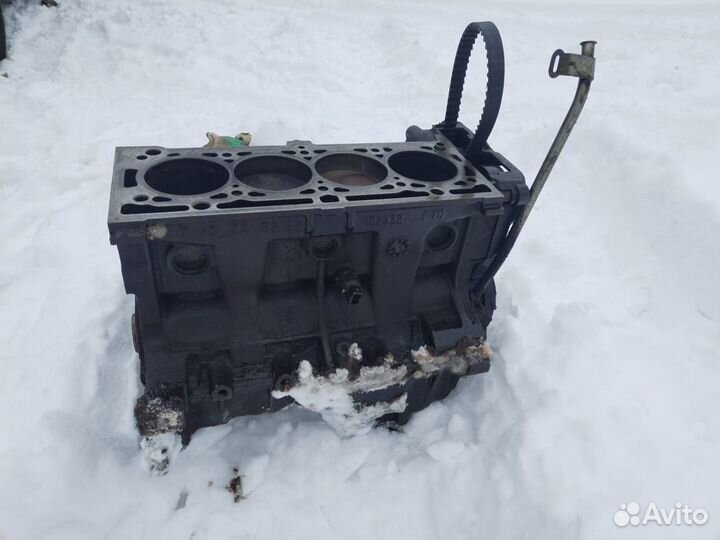 Двигатель k7mf