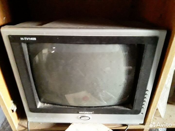 Телевизор маленький