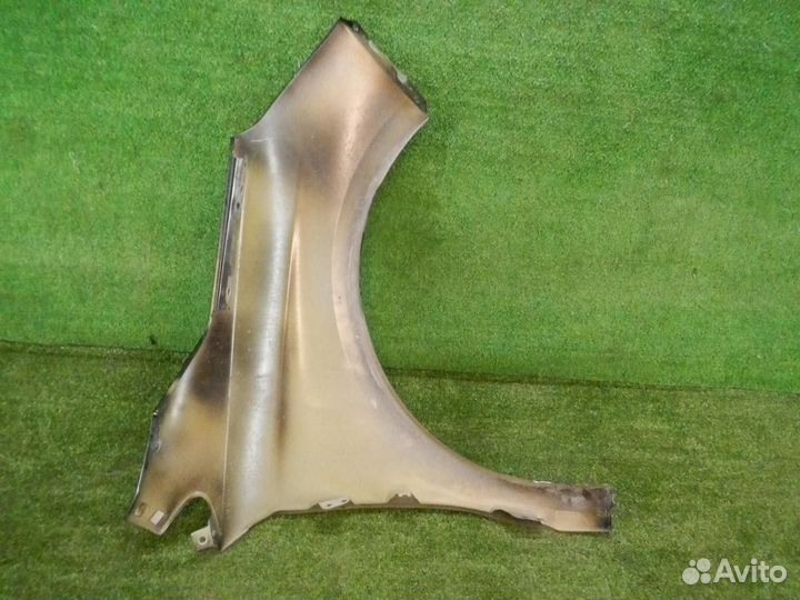 Крыло переднее левое Citroen C4 2 (2010-2021)