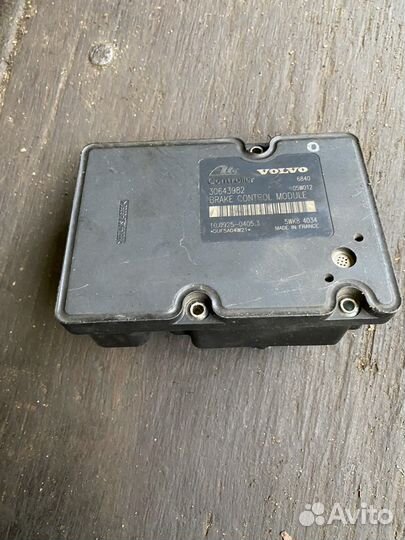 Блок abs volvo s60 s80 v70 xc70 xc90