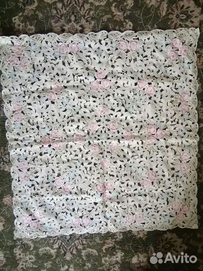 Скатерти из французского сундучка