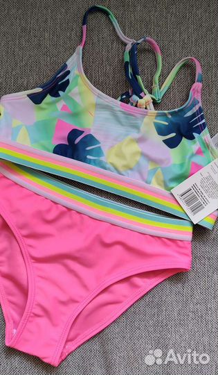 Купальник для девочки 140 новый