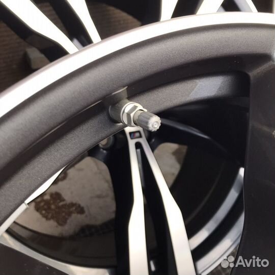 BMW X7 D21 Оригинальные диски 4-шт