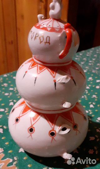 Статуэтка фарфор