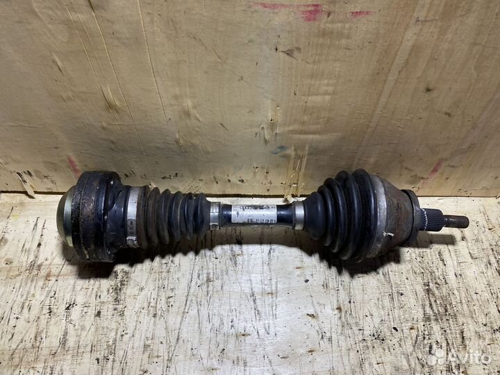 Приводной вал левый Fabia 1 1,9 дизель МКПП P79