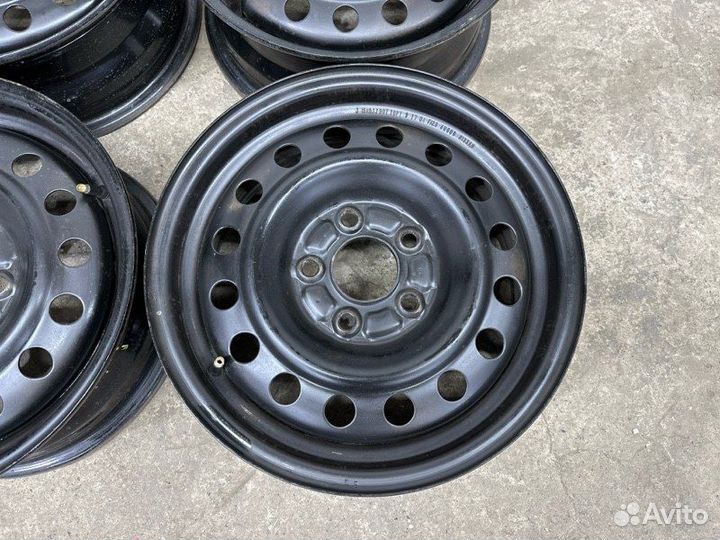 Оригинальные штампованные диски Nissan R15