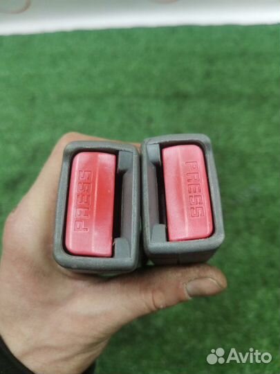 Замок ремня безопасности передний Chevrolet