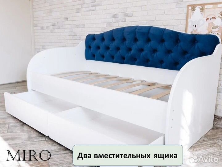 Детская кровать с бортиком