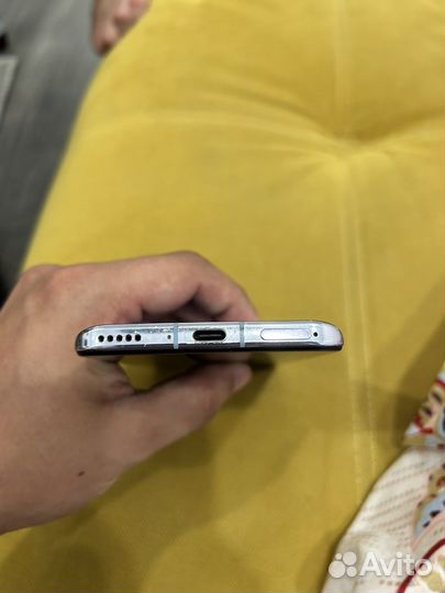 Мобильные телефоны бу honor 30 premium 256/8