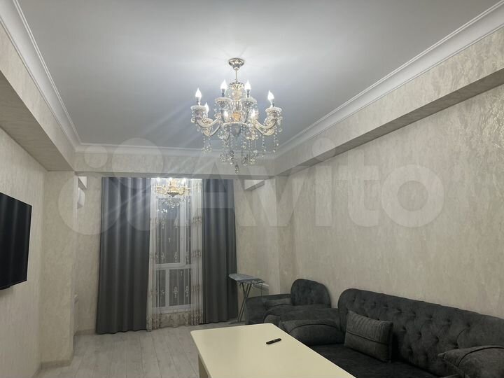 2-к. квартира, 85 м², 4/9 эт.